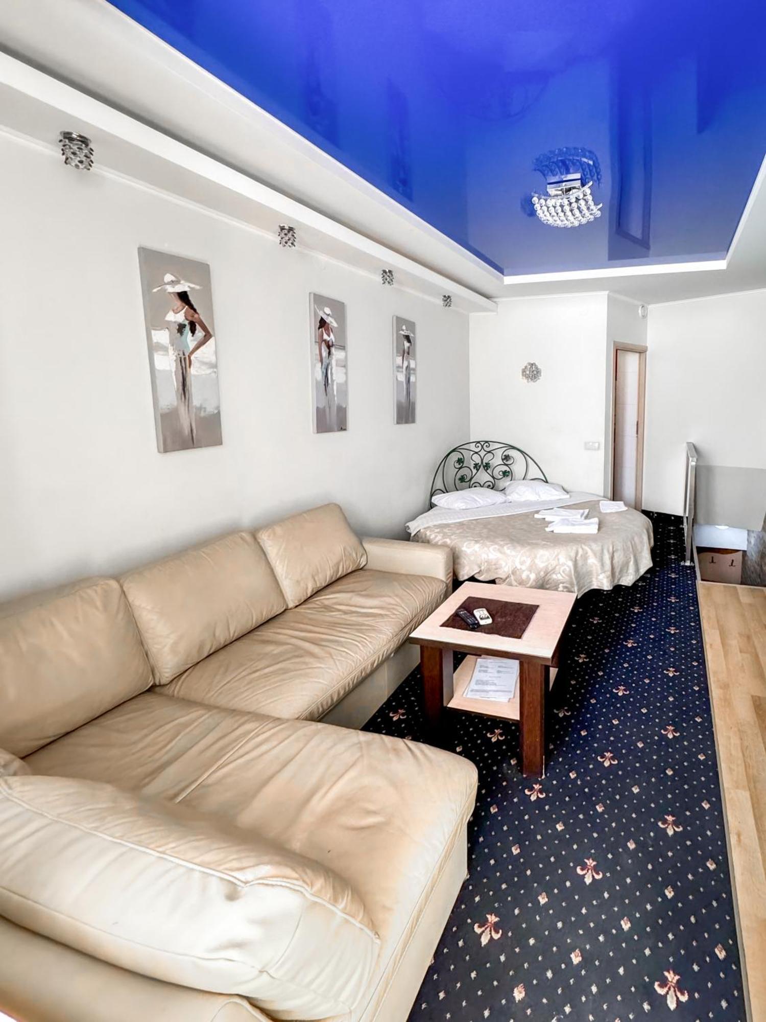 Apartments Deluxe Ivano-Frankivsk Esterno foto
