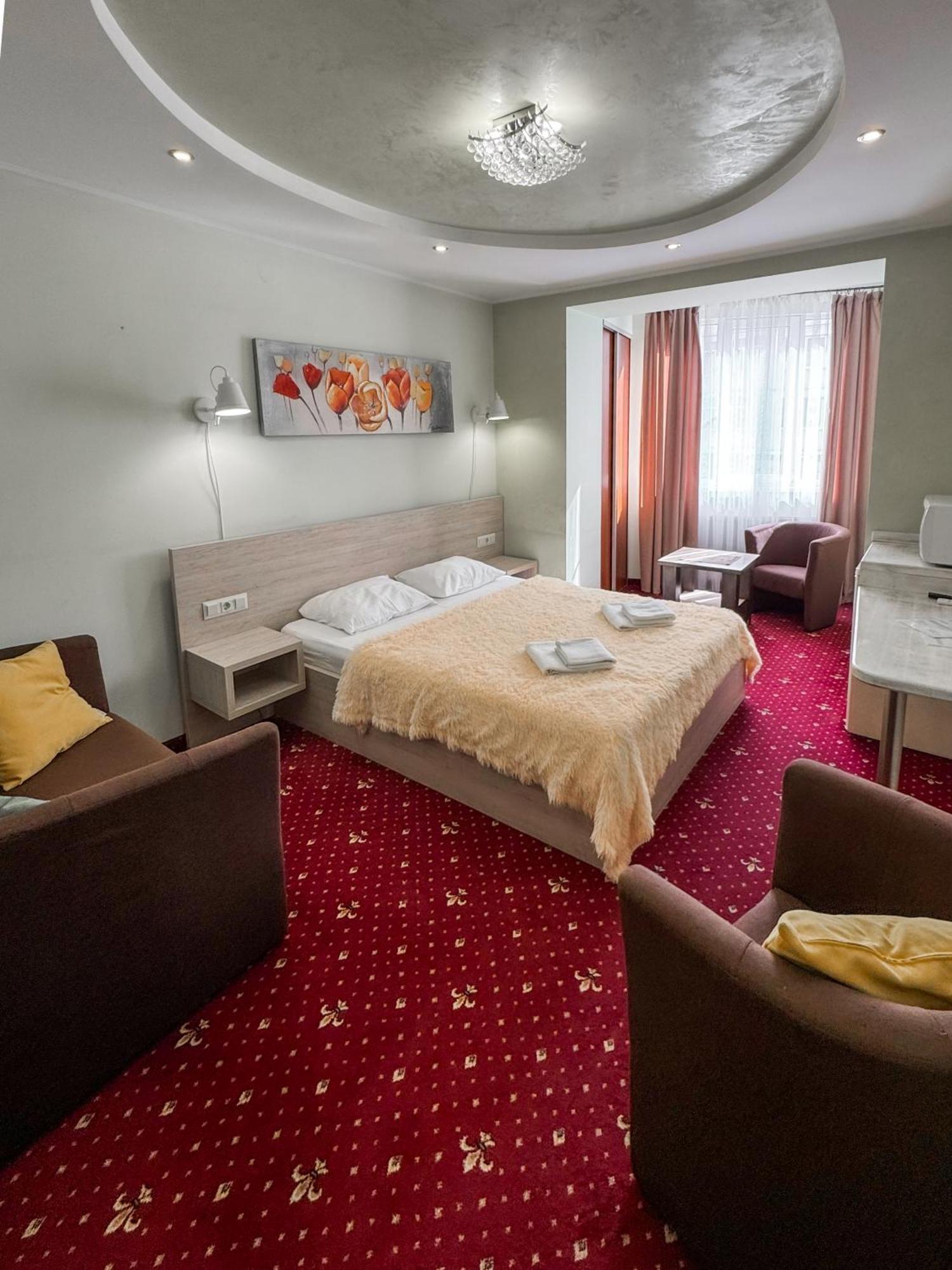 Apartments Deluxe Ivano-Frankivsk Esterno foto